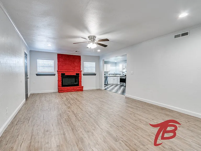 2214 N Florida Ave — Photo 13