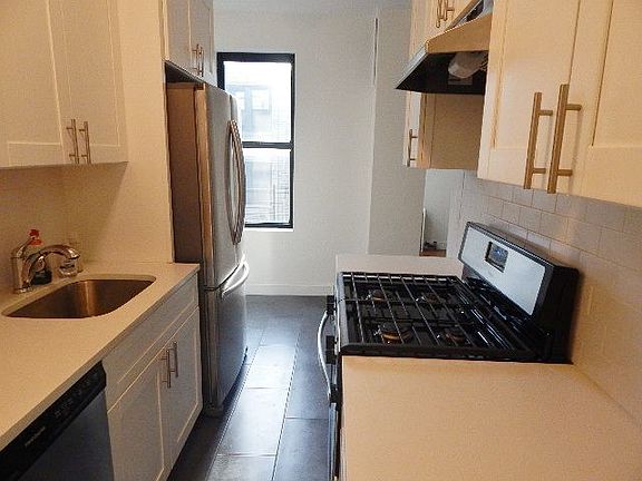 4th image of 6109 39th Ave #H6