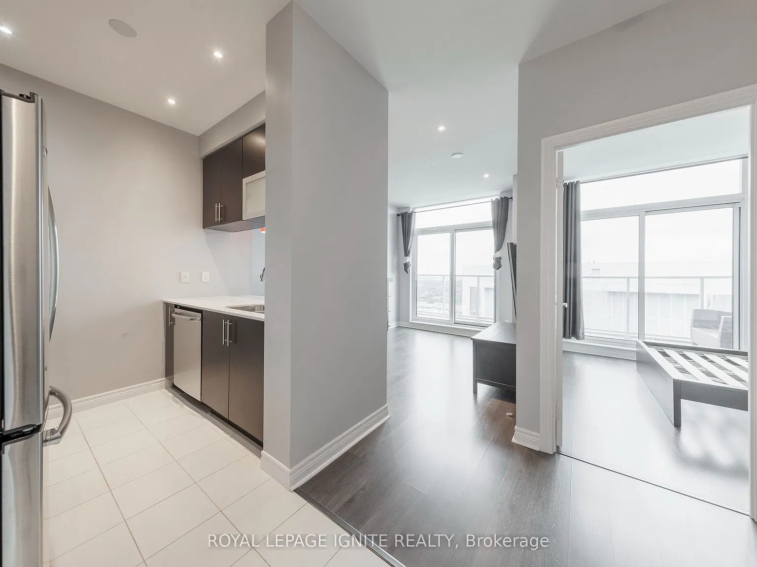 2 bed, $2,398 — Photo 4