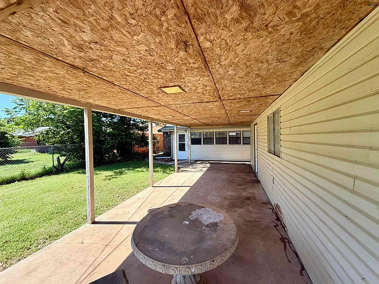 4617 Langford Ln — Photo 13