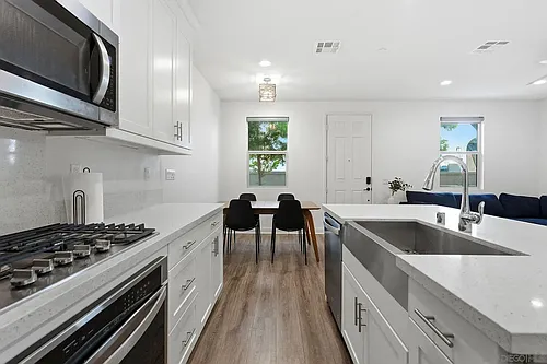 2464 Solara Ln Photo 1