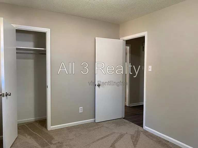 306 Oakwild Dr — Photo 20