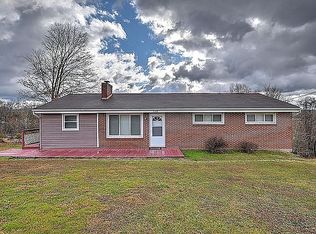 3228 Capri St, Kingsport, TN 37660