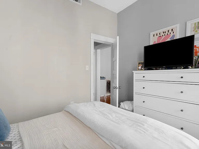 508 Bainbridge St #2 — Photo 7