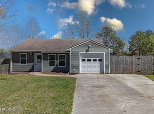 201 Commons Ct, New Bern, NC 28560