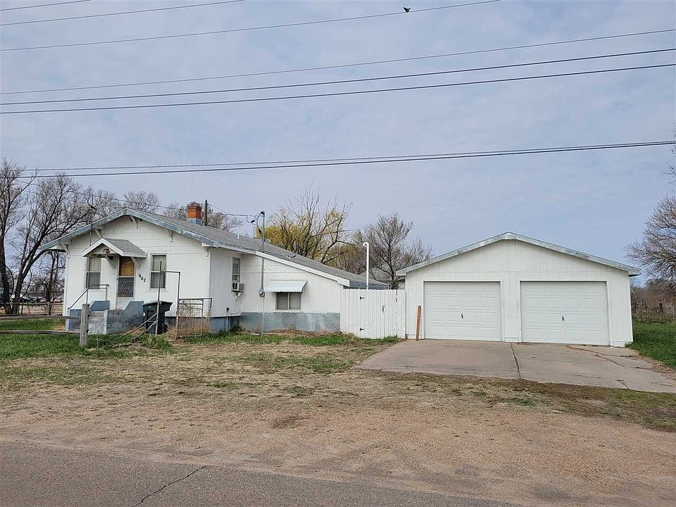 1st image of 902 N Roosevelt Ave