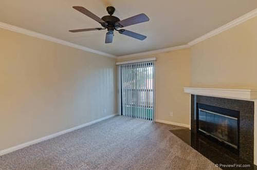 4th image of 12039 Alta Carmel Ct Unit 140