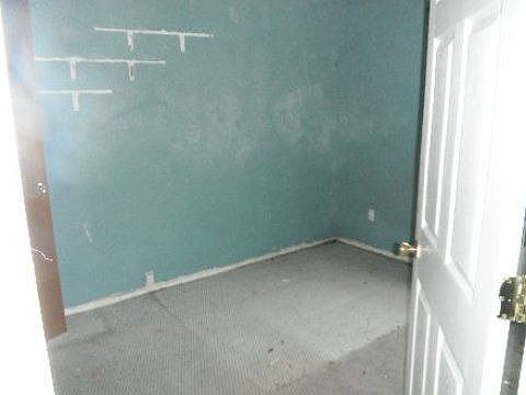 4th image of 332 Hancock St