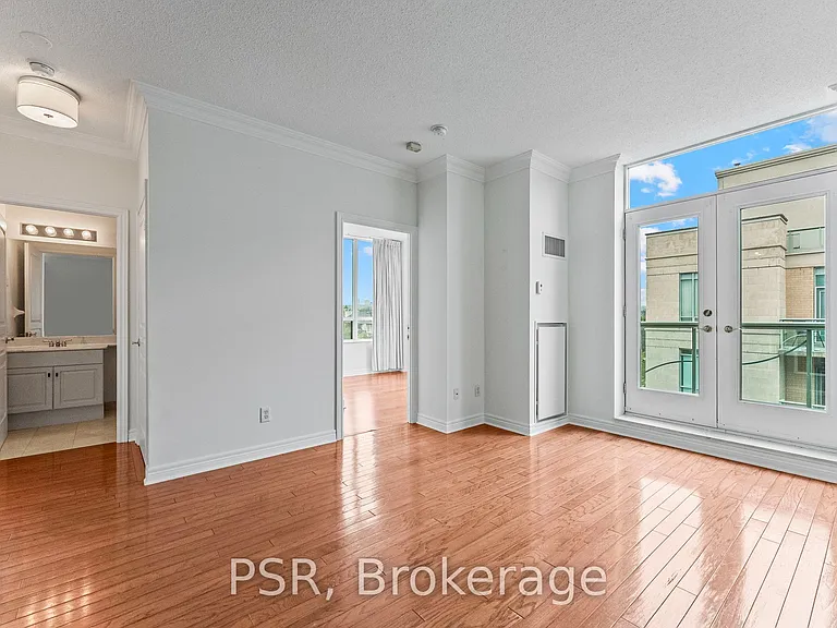 9 Boardwalk Dr #423 — Photo 19