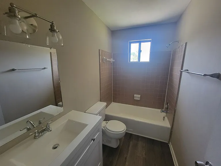 134 Stoneybrooks Pl — Photo 6