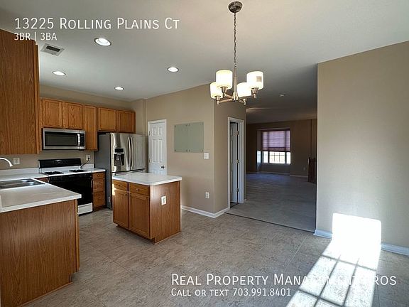 5th image of 13225 Rolling Plains Ct