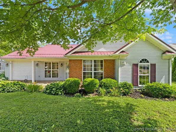 1105 High Meadow Road, Jeffersonville, IN 47130