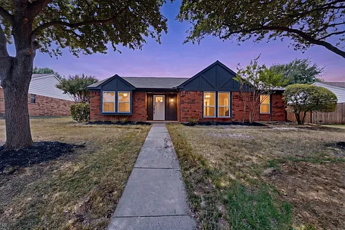 215 Aspenway Dr Photo 1 215 Aspenway Dr Photo 1