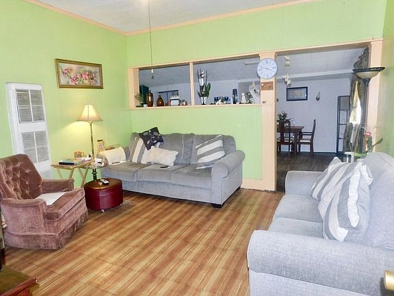 3rd image of 2219 Avenue B