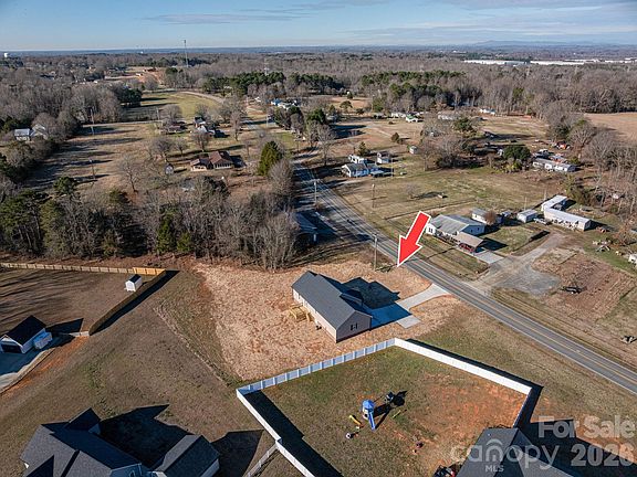 2nd image of 2200 Buffalo Shoals Rd