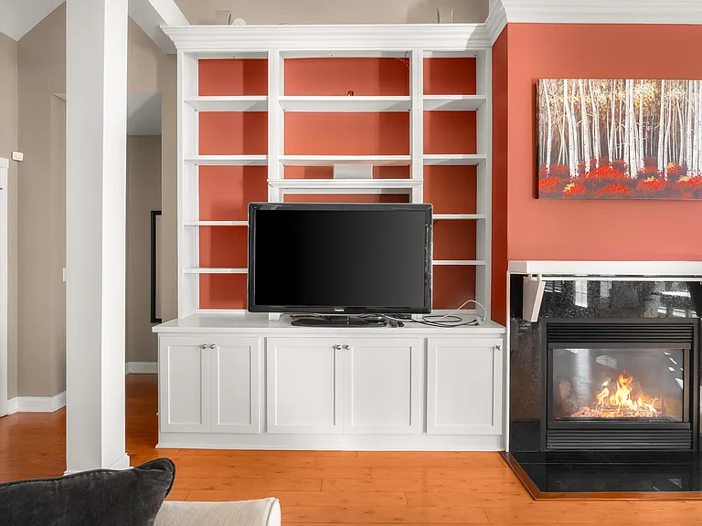 4377 Westminster Pl — Photo 13