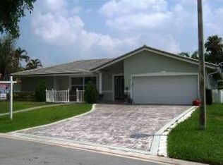 10715 NW 19th Pl, Coral Springs, FL 33071