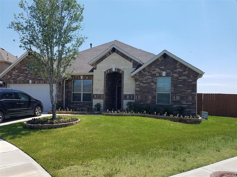 1st image of 4302 Treccia Ct