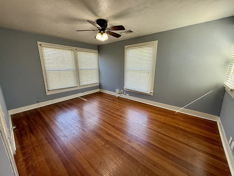 132 Woodland St #3 — Photo 9
