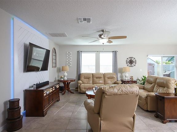 3rd image of 6704 Trent Creek Dr