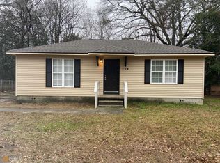 208 Evergreen St, Warner Robins, GA 31093