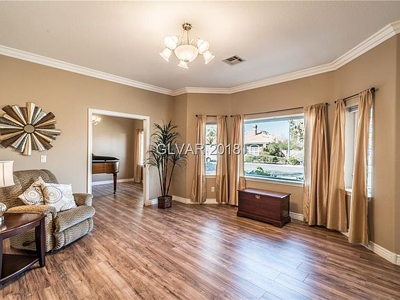 5th image of 3659 Mooncrest Cir