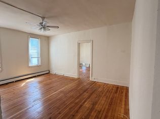 2313 Walnut St APT B4, Philadelphia, PA 19103