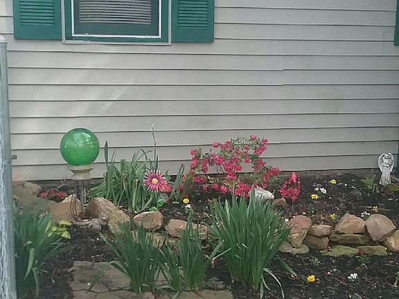 4th image of 80 Solomon James Ln