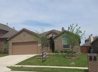 2933 Maple Creek Dr, Fort Worth, TX 76177