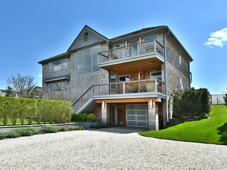 451 Dune Rd — Photo 4