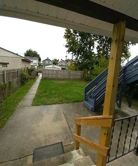 607 E Sheldon Ave — Photo 3