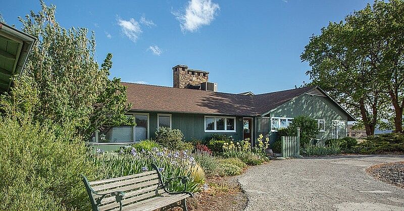 1st image of 1700 NE Ochoco Ave