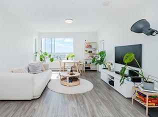 6438 Byrnepark Dr #416, Burnaby, BC V3N1S7