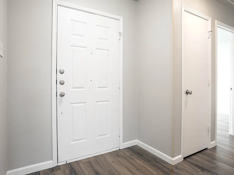 10500 Aransas Dr — Photo 3