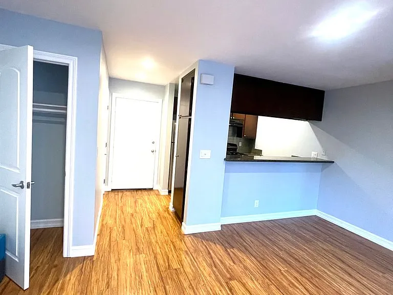 1029 Mira Mar Ave — Photo 16