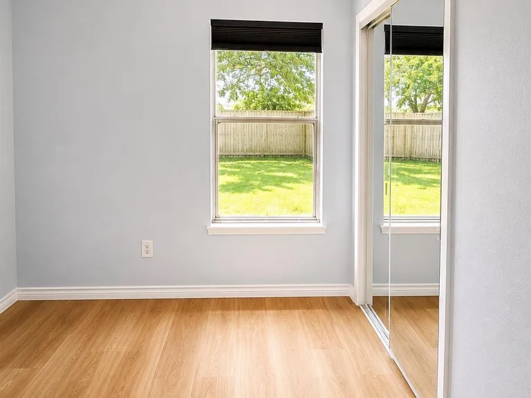 10415 Norton Dr — Photo 8