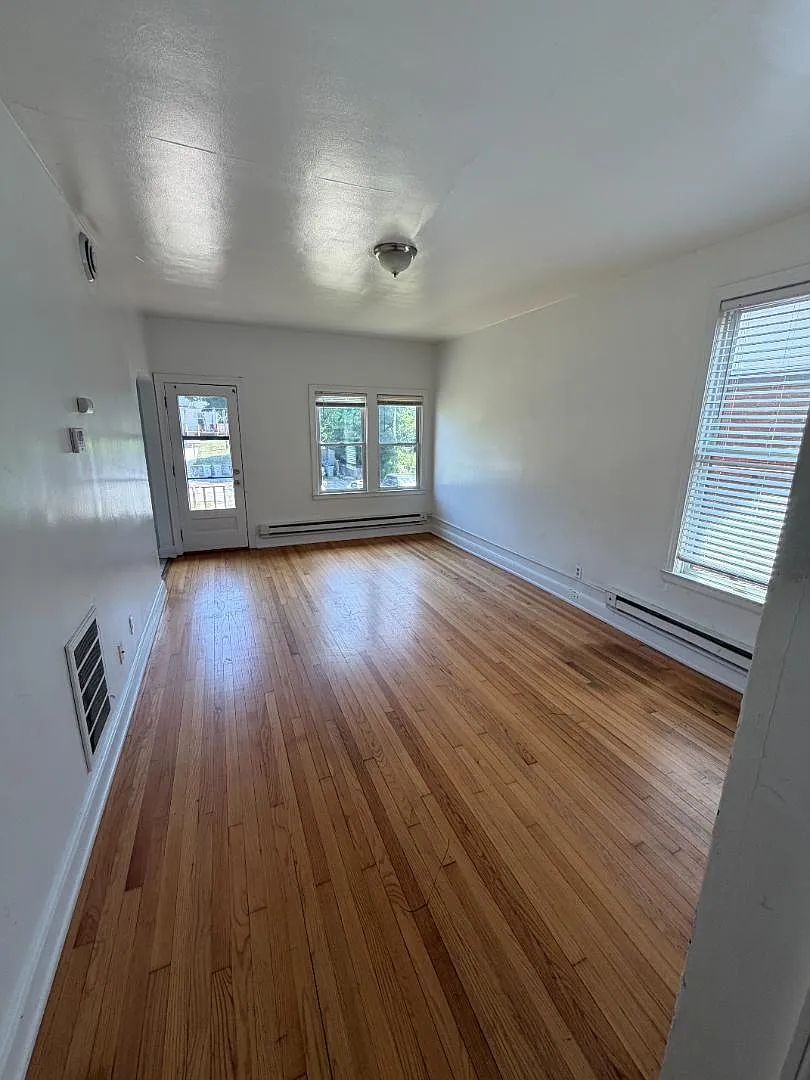 2518 N 1st St - Unit 4 — Photo 2