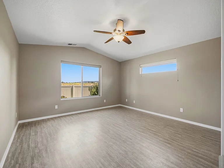 20119 E Glenbrook Ave — Photo 16