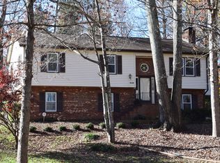 446 Valleymeade Dr, Kernersville, NC 27284