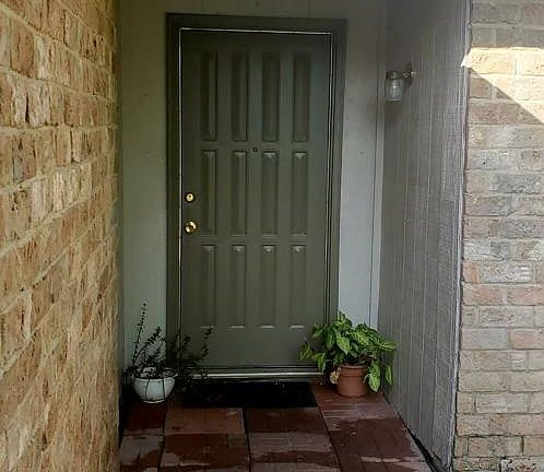 2nd image of 1818 Dolphin Dr
