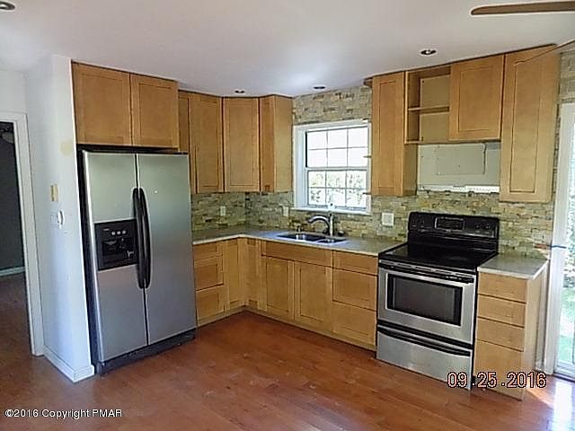 2nd image of 245 Oakenshield Dr