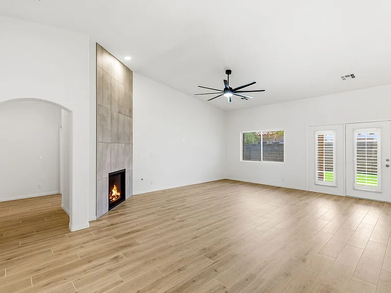 10606 Zingali Ct — Photo 9