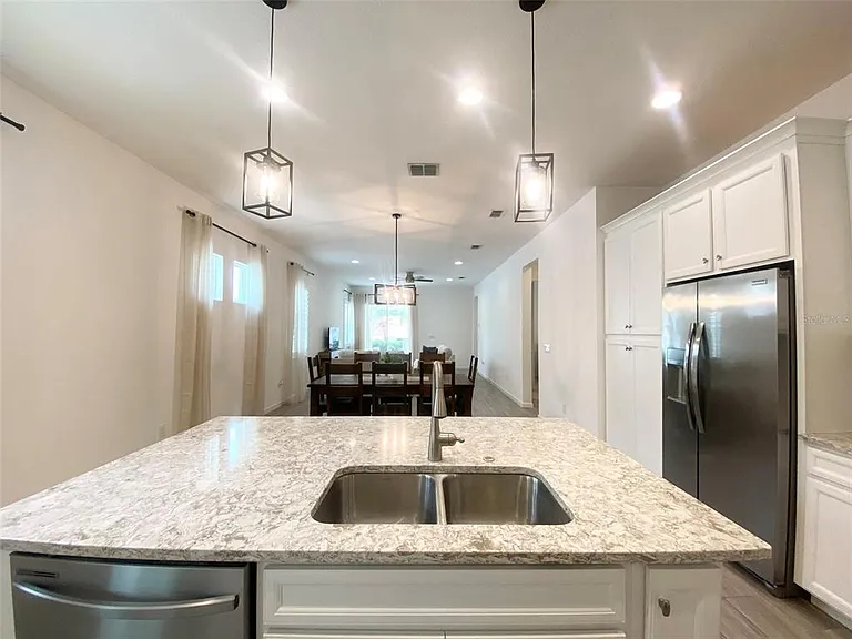 724 Winterside Dr — Photo 13