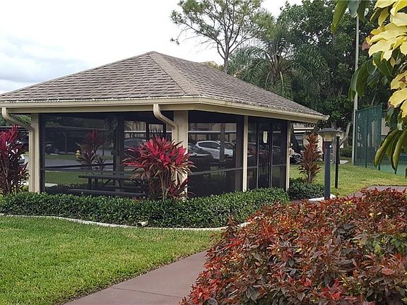 2nd image of 13276 White Marsh Ln #522