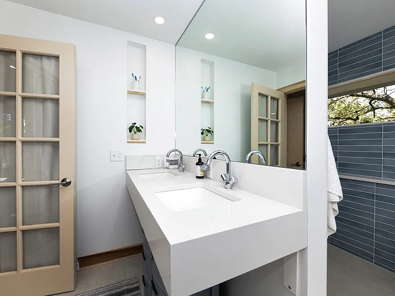 10526 Forrest Dr — Photo 11