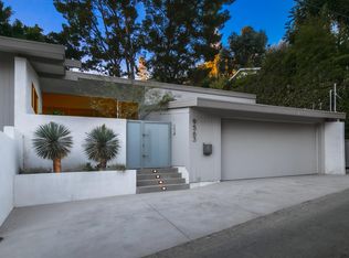 9563 Gloaming Dr, Beverly Hills, CA 90210