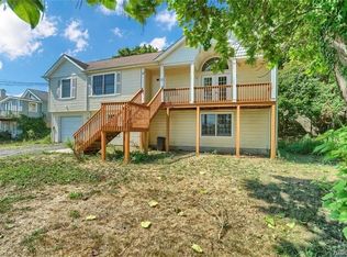 26 River Rd, Tomkins Cove, NY 10986