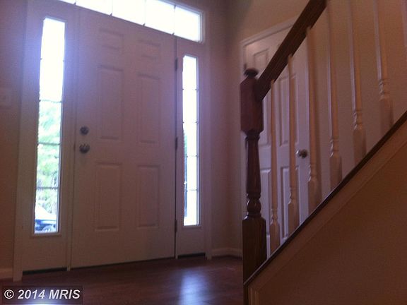 4th image of 931 Churchill Dr