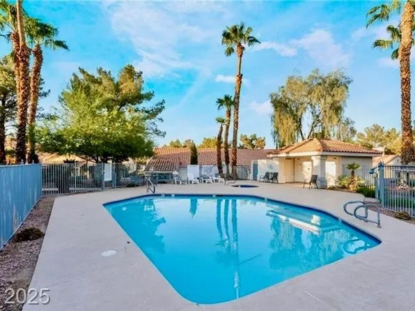 2253 Van Gogh Dr, Henderson, NV 89074