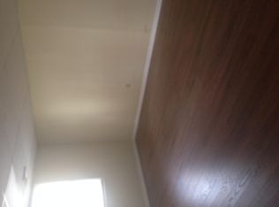 40 Vine Ave APT 201, Sharon, PA 16146